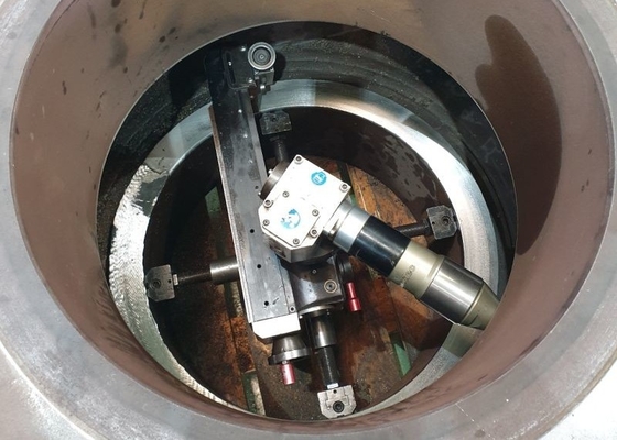 Dentro de la línea de agua neumática montada del reborde de la máquina de revestimiento del reborde 610m m RTJ proceso
